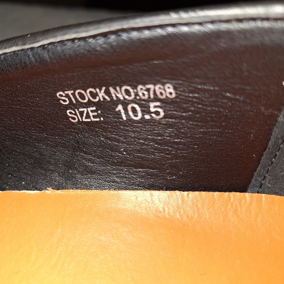 A pair of Antonio Cerrelli Elite men's loafers in a size 10.5. Great condition - Picture 2 of 12